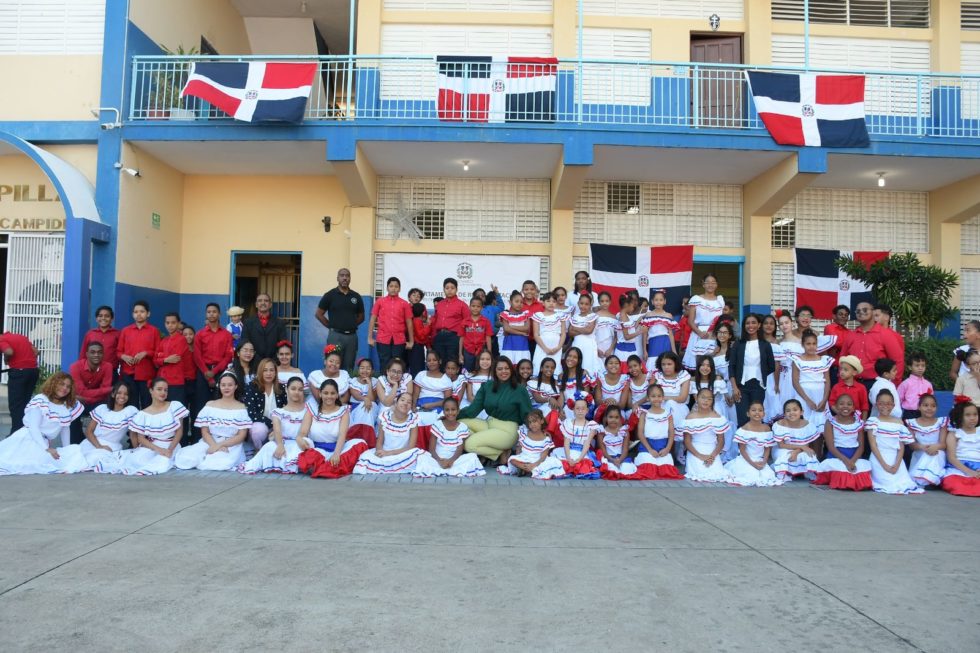 Programa El Senado A La Calle Llega Al Colegio Nuestra Se Ora De La