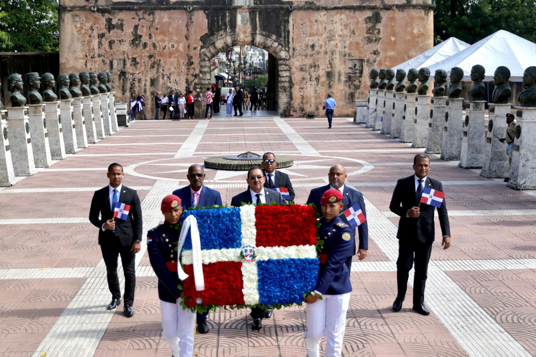 Senado Rinde Homenaje A Juan Pablo Duarte En El Altar De La Patria En