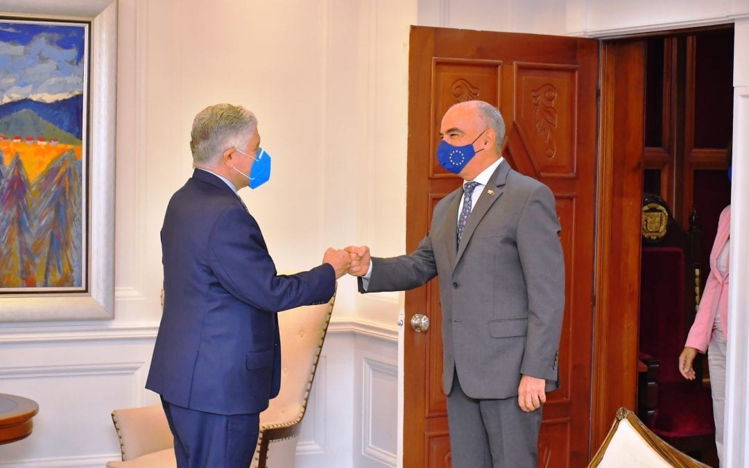 Presidente del Senado de la República, Eduardo Estrella recibe visita de cortesía del embajador de la Unión Europea