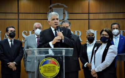 El presidente del Senado posesiona a los jueces del TSE, en representación del Consejo Nacional de la Magistratura