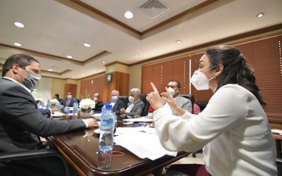 Comisión de Hacienda recibe autoridades para analizar MIVIVIENDA