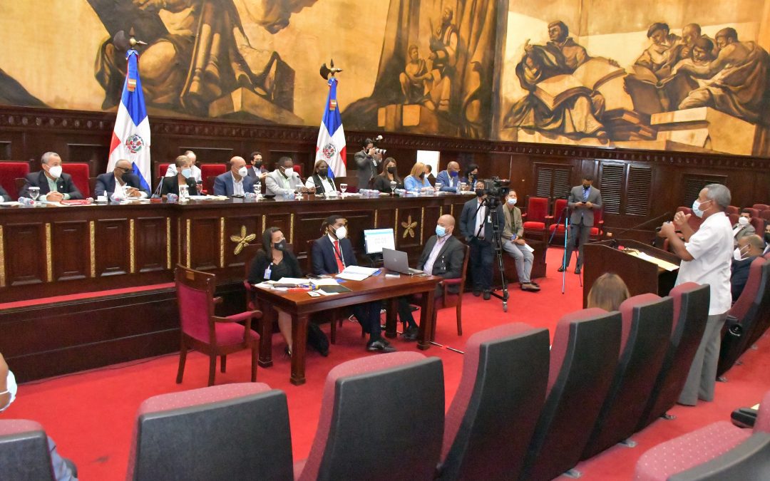 Comisión Bicameral que estudia el proyecto de modificación de la Ley de seguridad social celebra vistas públicas para el Gran Santo Domingo