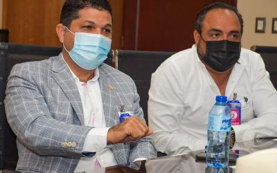 El senador José Antonio Castillo (San José de Ocoa) recibe a la Asociación de Caballos de Paso Higüeyano