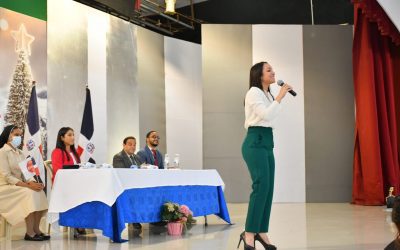 El Senado ofrece charla sobre la Constitución en el Colegio Quisqueya