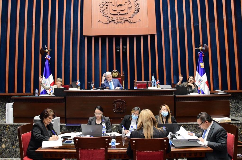 El Pleno del Senado remite a comisiones proyectos de ley depositados por el Poder Ejecutivo