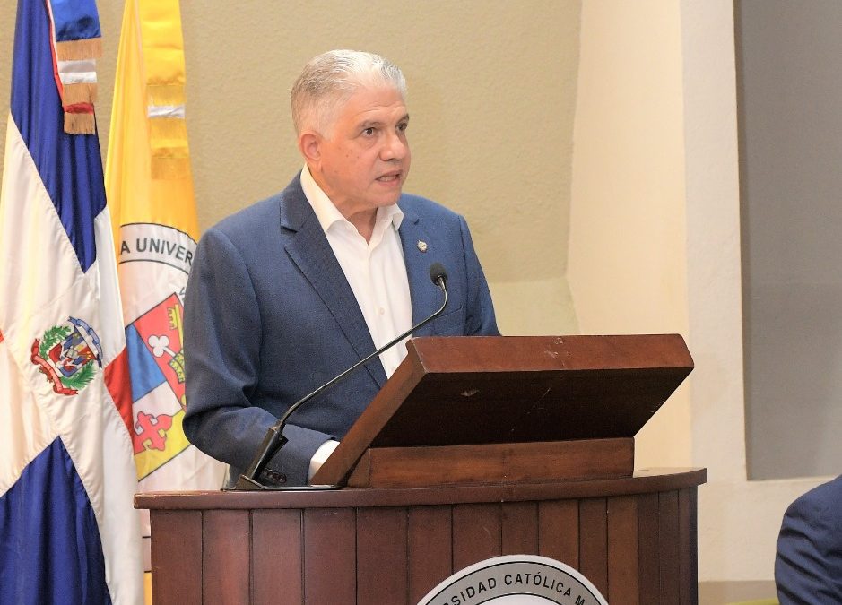 Presidente del Senado llama a legisladores aprobar Ley de Extinción de Dominio