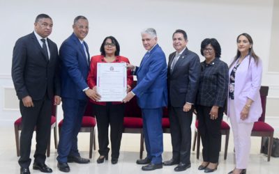 El Senado rinde homenaje a Emma Polanco, exrectora de la UASD