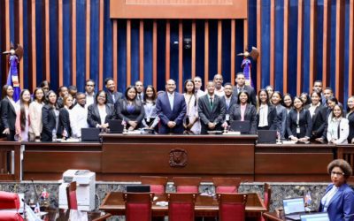 Estudiantes de la Universidad Tecnológica de Santiago, recinto Dajabón, conocen el Senado de la República