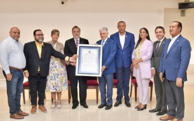 El Senado reconoce a Ricky Noboa por su destacada trayectoria en la crónica deportiva