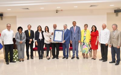 Senado reconoce al INTEC por 50 años en la educación superior