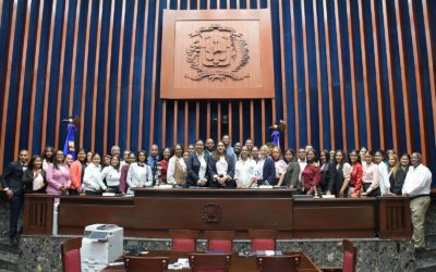 Estudiantes y profesores de UTESUR conocen por dentro el Senado de la República