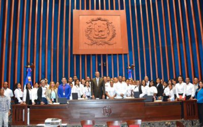 Estudiantes de Locución de El Seibo conocen por dentro el Senado de la República