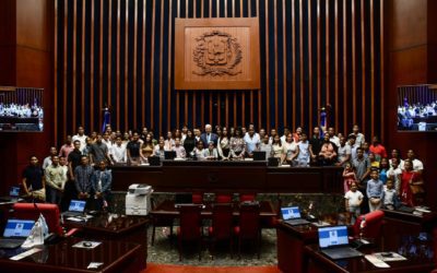 Más de 180 niños y adolescentes, hijos de colaboradores del Senado realizan recorrido por el órgano legislativo