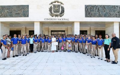 Alumnos del Liceo Estado de Israel conocen instalaciones del Senado de la República