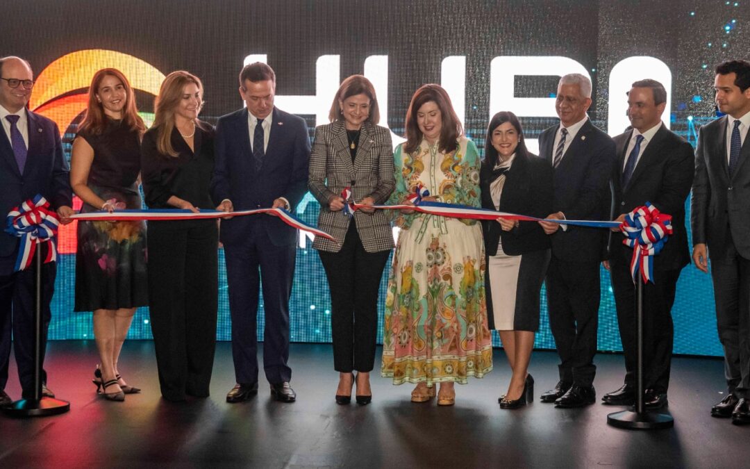 Presidente del Senado participa en inauguración 6ta edición de HUB Cámara Santo Domingo 2024