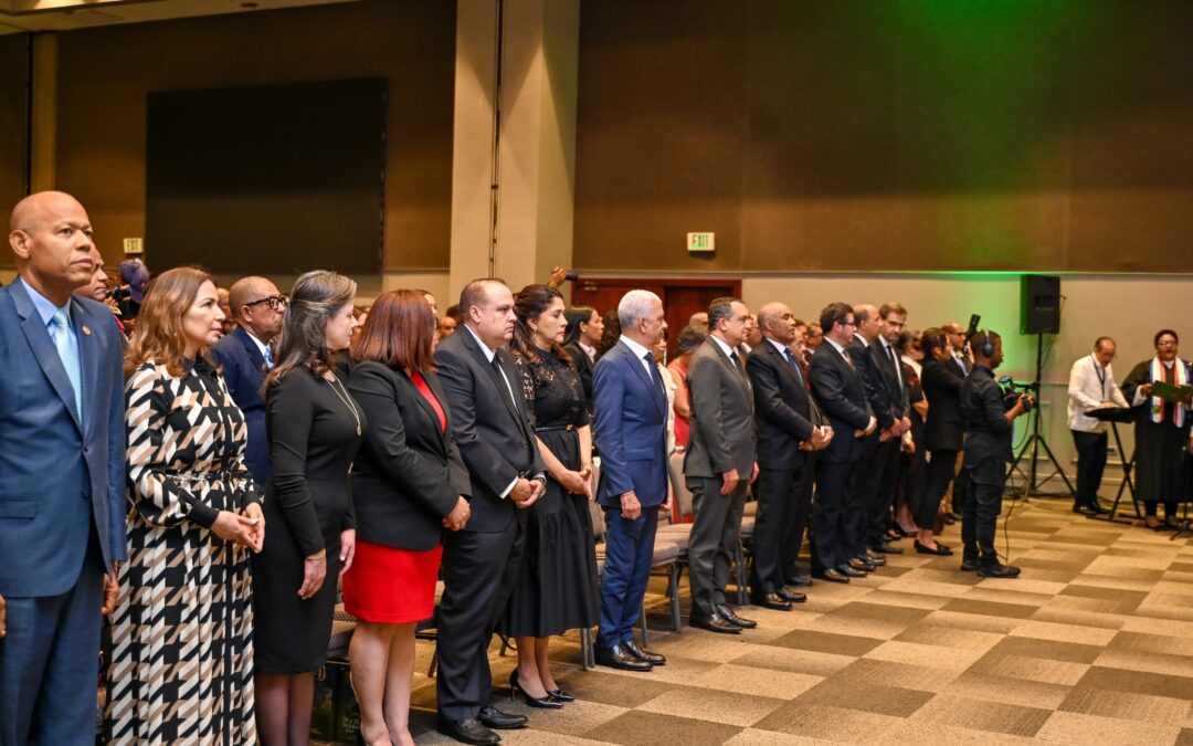 Presidente del Senado Ricardo de los Santos participa en apertura de Congreso Internacional Democracia en América Latina