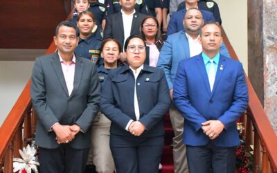 Senado recibe a miembros de la Dirección Central de Investigación Criminal de la Policía Nacional (DICRIM)