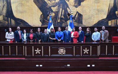 Senado recibe delegación de comunicadores del Consejo Dominicano de Comunicadores del DN