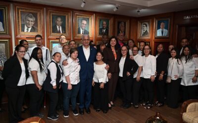 Senado abre sus puertas a jóvenes músicos del Teatro Orquestal Dominicano