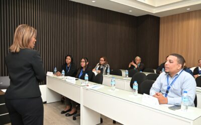 Colaboradores del Senado participan en curso taller “Motivación y trabajo en equipo”