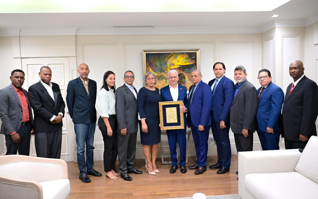 Presidente del Senado recibe reconocimiento al mérito por parte de la Fundación Enlace Frontera Para el Desarrollo